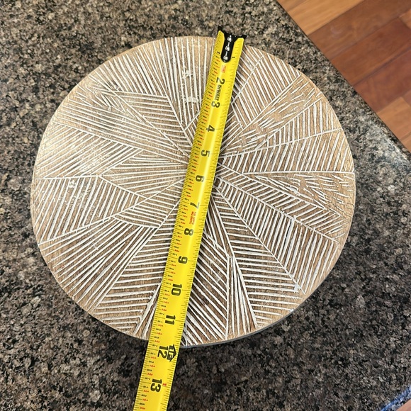 🏠 Bohemian Styled Wooden Stand - Picture 4 of 5